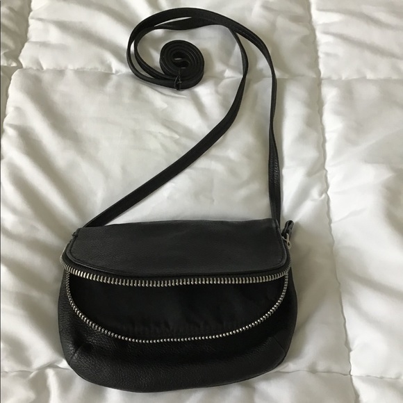 Black Shoulder Bag - Picture 2 of 3